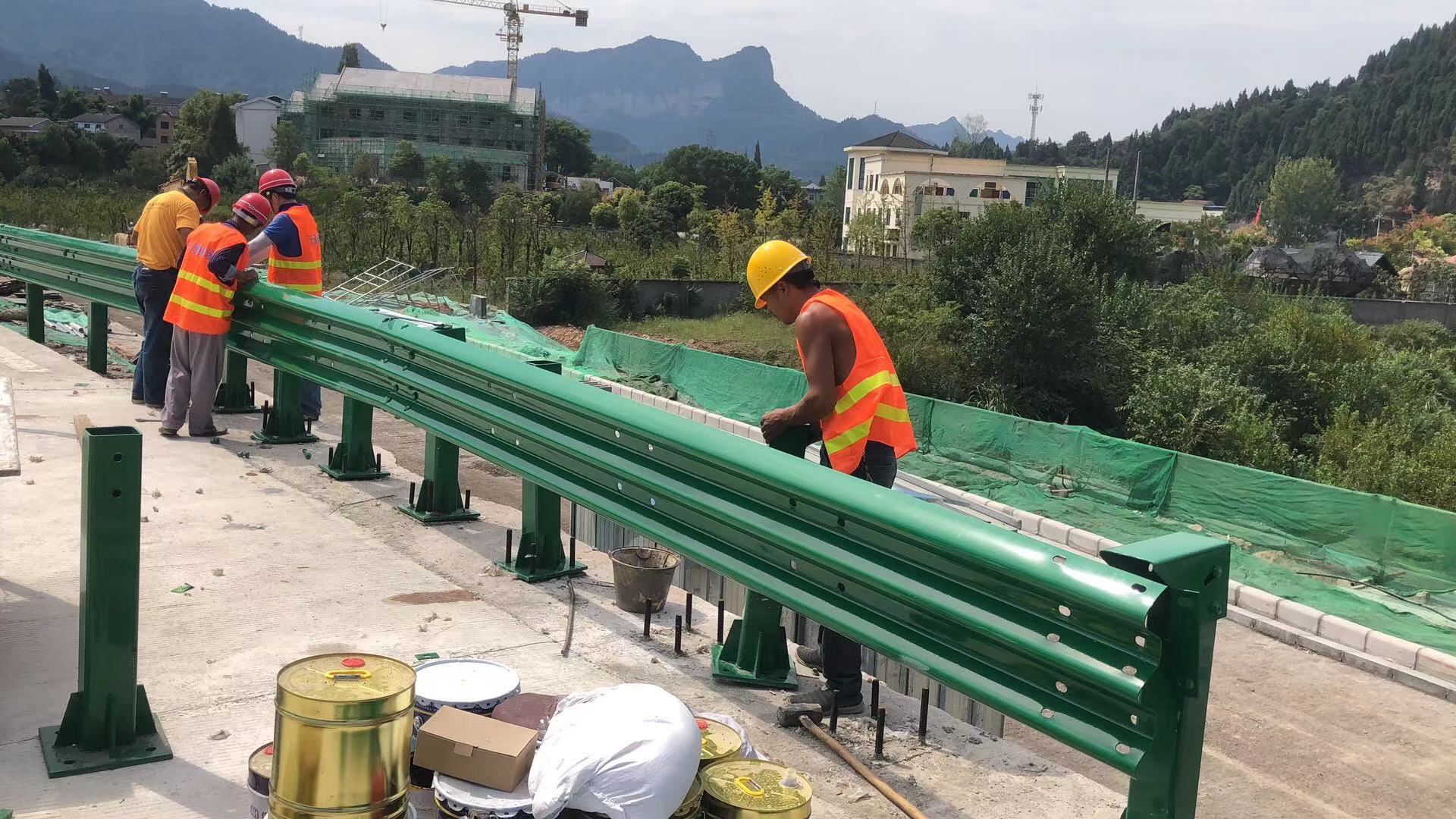 兴文县双波波形护栏热镀锌波形护栏 - 推荐